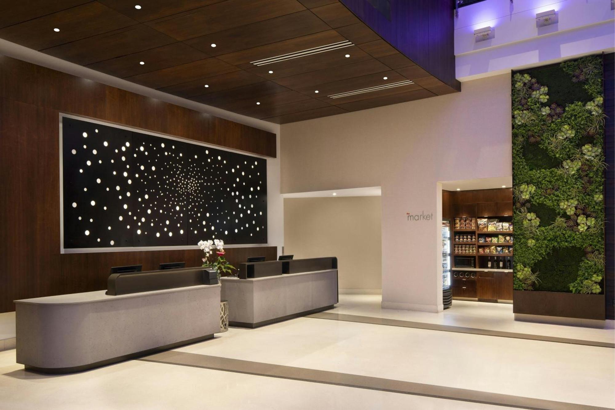 Courtyard By Marriott Angeles L.a. Live 3*
