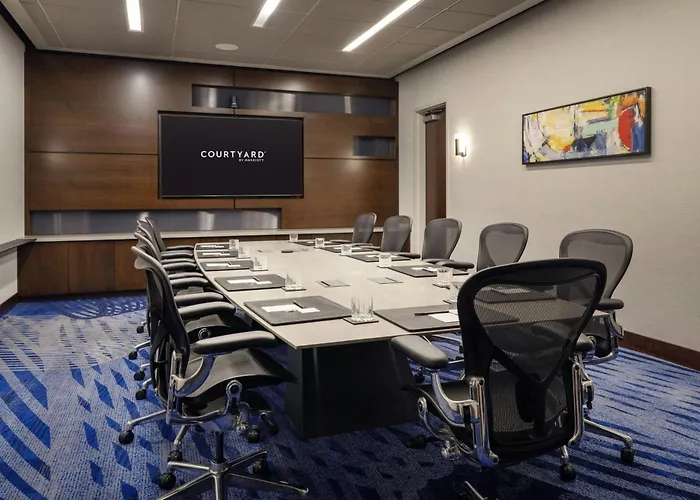 Courtyard By Marriott Los Angeles L.A. Live