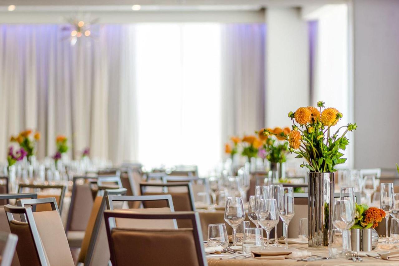 Courtyard By Marriott Angeles L.a. Live Hotel
